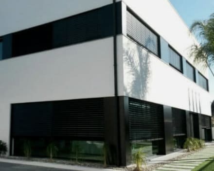 estores orientáveis exteriores