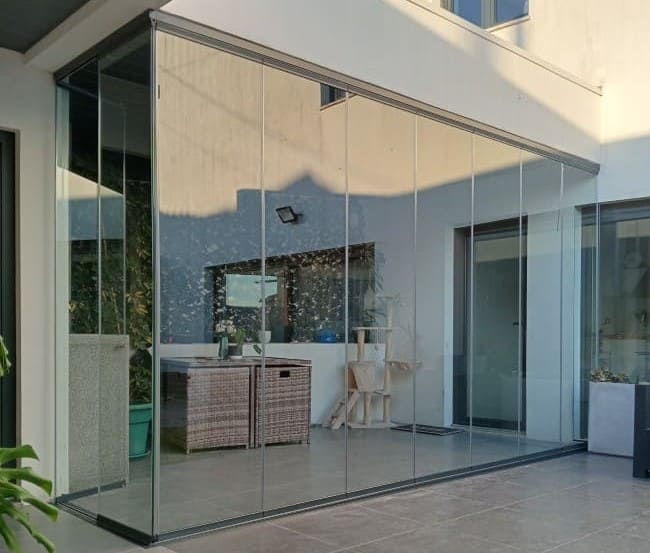 sistema cortinas em vidros deslizantes