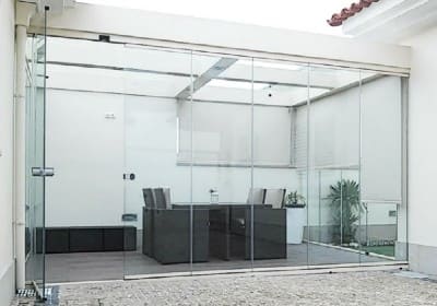 cobertura exterior em vidro